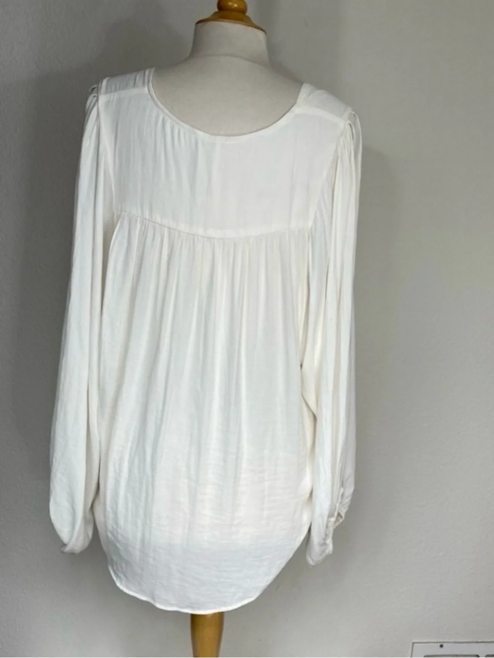 Free People Women White Drappy Peasant Sleeve Oversize Blouse Size Large Coastal